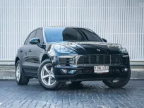 2016 Porsche Macan PDK