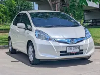 2013 Honda JAZZ 1.3 Hybrid รถเก๋ง 5 ประตู รถสวย ไมล์น้อย รถบ้านเจ้าของขายเอง 