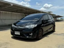 2015 Honda JAZZ 1.5 S i-VTEC รถเก๋ง 5 ประตู 
