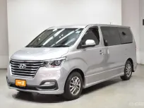 HYUNDAI H-1 2.5 DELUXE ปี 2018 ผ่อนเริ่มต้น 15,***