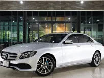 2018 Mercedes-Benz E350e 2.0 e Avantgarde รถเก๋ง 4 ประตู ออกรถง่าย รถบ้าน ไมล์น้อย 