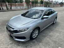 CIVIC FC 1.8 E 2016 ประวัติศูนย์ครบ รถไม่เคยมีอุบัติเหตุ เจ้าของดูแลรักษารถอย่างดี