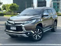 2015 Mitsubishi Pajero Sport 2.4 4WD SUV รถบ้านมือเดียว ไมล์น้อย เอกสารพร้อมโอน 