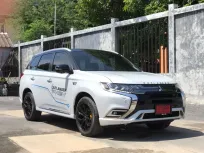 2023 Mitsubishi Outlander PHEV 2.4 PHEV 13.8 kWh เจ้าของขายเอง ไมล์น้อย ยังไม่จดทะเบียน 