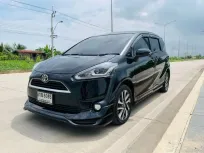 TOYOTA SIENTA 1.5 V MNC AT 2018 จด 2019