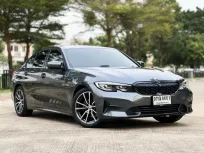 2019 BMW 320d 2.0 Sport รถเก๋ง 4 ประตู รถบ้านมือเดียว ไมล์น้อย เจ้าของขายเอง 