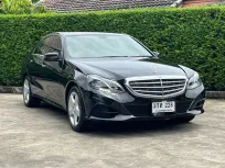 ขาย รถมือสอง 2014 Mercedes-Benz E-Class 1.8 E200 รถเก๋ง 4 ประตู 