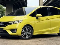 ขาย รถมือสอง 2014 Honda JAZZ 1.5 i-VTEC รถเก๋ง 5 ประตู 