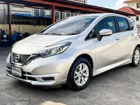 Nissan Note 1.2 V เกียร์ออโต้ ปี 2017 ผ่อนเริ่มต้น 4,*** บาท