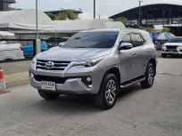 ขายรถ TOYOTA FORTUNER 2.4 V 2WD ปี จด 2016