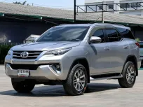 2018 Toyota Fortuner 2.4 V SUV ออกรถ 999 บาท