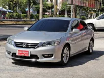 2015 Honda ACCORD 2.0 รถเก๋ง 4 ประตู รถบ้านมือเดียว