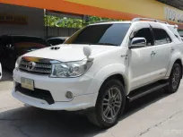 ขาย รถมือสอง 2011 Toyota Fortuner 3.0 V SUV 