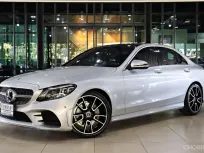 2021 Mercedes-Benz C-Class 2.0 C220d รถเก๋ง 4 ประตู รถสวย ไมล์น้อย มือเดียวป้ายแดง 