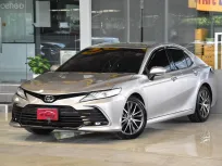 วิ่ง 28,000 รถบ้านแท้ 2022 Toyota CAMRY 2.5 Premium รถเก๋ง 4 ประตู รถบ้านแท้