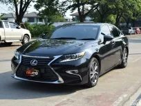 Lexus ES300h 2.5 Premium 2017 รถมือเดียวออกศูนย์ไทย ใช้งานน้อย เจ้าของเดิมเช็คศูนย์ตลอด