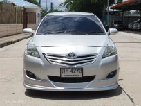 2010 Toyota VIOS 1.5 ES รถเก๋ง 4 ประตู 