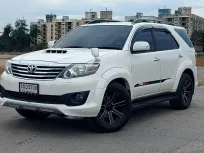 TOYOTA FORTUNER 3.0 V ดีเซล 4x4 AUTO ปี 2013 รถสวย ฟรีดาวน์