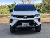 ขาย รถมือสอง 2021 Toyota Fortuner 2.4 Legender SUV 