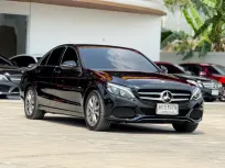2016 BENZ C-CLASS, C350e AVANTGARDE โฉม W205 ปี14-22 Plug-in Hybrid สีดำ
