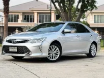 2016 Toyota CAMRY 2.5 Hybrid รถเก๋ง 4 ประตู ออกรถฟรี รถบ้านไมล์แท้ ประวัติศูนย์ 
