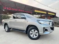2017 Toyota Hilux Revo Prerunner 2.4 J Plus MT รถกระบะ 
