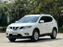 Nissan X-Trail 2.0V Hybrid 4WD A/T สีขาวมุก ปี2016