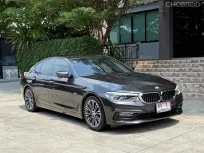 2018 BMW 520D SPORTLINE รถออกศูนย์ BMW THAILAND รถวิ่งน้อย เข้าศูนย์ทุกระยะ ไม่เคยมีอุบัติเหตุครับ