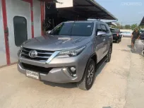 2015 Toyota Fortuner 2.8 (ปี 15-25) V SUV มือเดียว