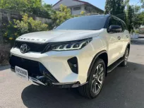 Toyota Fortuner Legender 2.4 ขับ2 แอร์แยก ปี2022