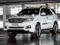 2014 Toyota Fortuner 3.0 V SUV ฟรีดาวน์