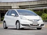 2013 Honda JAZZ 1.3 Hybrid รถเก๋ง 5 ประตู รถสภาพดี มีประกัน ไมล์แท้ 