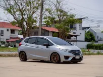 Honda Jazz 1.5 V ปี : 2016