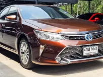 2015 Toyota CAMRY 2.5 Hybrid เคลมแบตเตอรี่จากศูนย์โตโยต้าเรียบร้อย