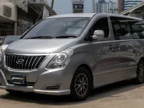 2017 Hyundai H1 2.5 Elite รถสวยสภาพพร้อมใช้งาน 