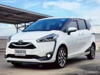 2022 Toyota Sienta 1.5 V รถตู้/MPV 