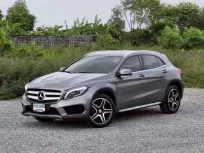 MERCEDES-BENZ GLA200 Sport (W156) Panoramic Sunroof " รถพวงมาลัยฝั่งซ้าย " ปี 2017 ออปชั่นจัดเต็ม