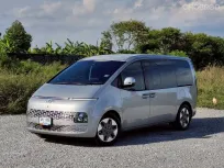 HYUNDAI STARIA 2.2 SEL (รุ่นท็อป) ปี 2022 มือแรก ใช้งานน้อย เซอร์วิสศูนย์ พึ่งเปลี่ยนน้ำมันเครื่อง