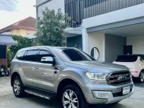 2017 Ford Everest 2.2 Titanium SUV รถบ้านแท้ ไมล์น้อย มือเดียวป้ายแดง  