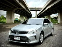 2015 Toyota CAMRY 2.0 รถเก๋ง 4 ประตู รถบ้านมือเดียว