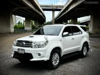 2011 Toyota Fortuner 3.0 V SUV รถสภาพดี มีประกัน