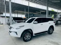 TOYOTA FORTUNER 2.4 V ปี 2019 รถสวย มือแรกออกห้าง ไมล์น้อย พร้อมใช้ รับประกันตัวถังสวย