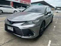 Toyota Camry 2.5 HEV Premium ปี 2022 ไมล์น้อย 14,xxx กม.