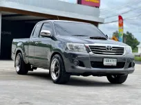 Toyota Hilux Vigo 2.5 E ปี 2014 เกียร์ธรรมดา พร้อมใช้งาน