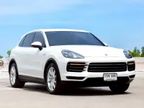 Porsche CAYENNE 3.0 E-Hybrid ปี 2019 สีขาว