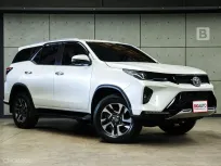2023 Toyota FORTUNER 2.4 Leader V SUV AT ไมล์แท้ 4 หมื่น Warranty5 ปี 150,000 KM B5042