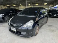 Honda Jazz 1.5 iDSi ปี 2004 สีดำ Auto FullOption