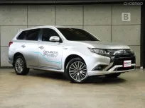2021 Mitsubishi Outlander PHEV 2.4 GT 4WD SUV AT ไมล์แท้ 8 หมื่น Warranty 5 ปี 100,000 KM B5344