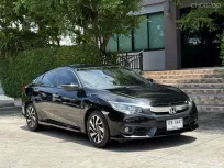 2018 HONDA CIVIC FC 1.8 EL รถมือเดียวออกป้ายแดง รถวิ่งน้อย เข้าศูนย์ทุกระยะ ไม่เคยมีอุบัติเหตุครับ