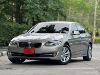 BMW 520i  2.0 F10 รถสภาพสวย ไมล์8หมื่นโลแท้ สภาพสวย รถขับดีมาก ประวัติศูนย์ 